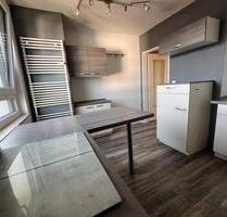 Schöne 3 Zimmer Küche Bad Dachgeschoss Wohnung - Hattorf am Harz