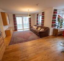 Barrierefreie 2‑Zimmerwohnung mit Einbauküche & Stellplatz - Kumhausen