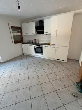 Foto - 2- Zimmerwohnung zu vermieten oder auch als Büro