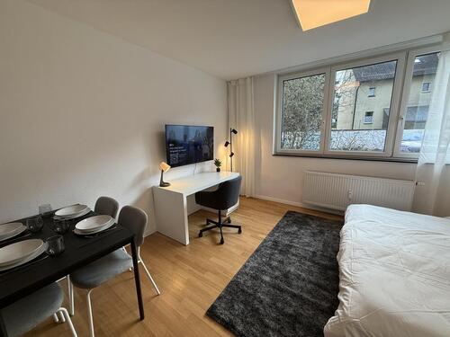 Foto - Helle, voll möblierte 1-Zimmer-Wohnung mit Top-Anbindung in Frankfurt-Niederrad