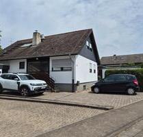 Einfamilienhaus freistehend mit Keller und 3 Garagenstellplätzen - Bingen am Rhein