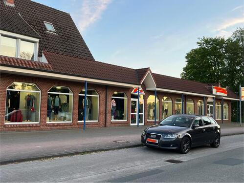 Foto - Gewerbefläche Modehaus, Ausstellung, Küchenstudio, Fahrradstudio