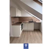 Individuelle Dachgeschosswohnung mit EBK und Tageslichtbad in ruhiger Mittelhaus-Lage! - Dresden Neustadt