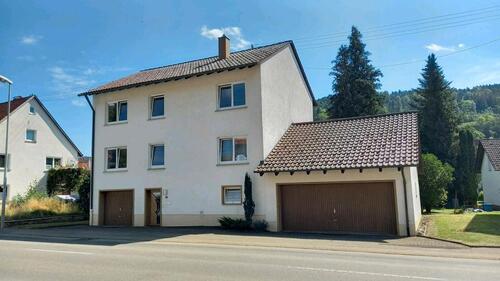 Foto - Einfamilienhaus zu vermieten - 1.050,00 EUR Kaltmiete,