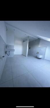 Foto - Wohnung DG - 1.500,00&nbsp;EUR Kaltmiete, ca.&nbsp; 117,00&nbsp;m&sup2;