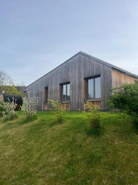 Foto - *** Modernes Haus im Bungalowstil mit Terrasse, Garten und Sauna in hervorragender Lage***