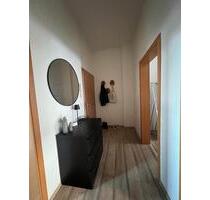 Schöne, helle 2-Zimmer-Wohnung mit 58 m² in Erfurt-Ilversgehofen Schöne, helle 2-Zimmer-Wohnung mit 58 m² in Erfurt-Ilversgehofen
