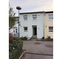 Reihenmittelhaus mit Garten in Heimsheim zur Miete