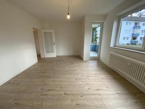 Foto - Wir haben für Sie renoviert: 3-Zimmer-Wohnung mit bodengleicher Dusche frei!