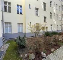Gut und langfristig vermietete Wohnung mit Balkon in Berlin-Mitte