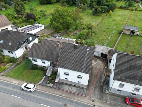 Foto - Einfamilienhaus mit 2 Garagen, großem Grundstück in Schwarzenholz