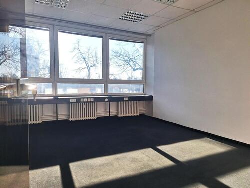 Foto - Sonniges Gute-Laune-Büro mit effizientem Schnitt Nähe Messe