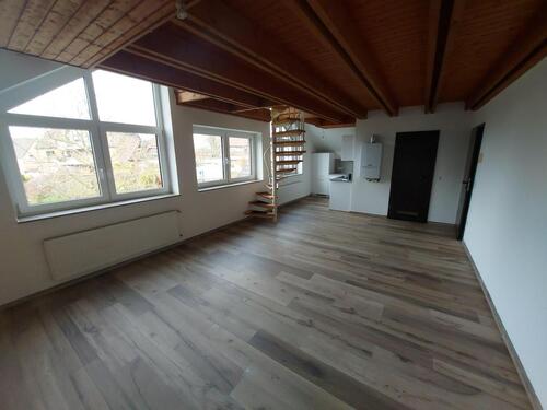 Foto - 1 Zimmer Dachgeschoßwohnung zur Miete in Köln