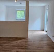 Helle 1,5 Zimmer Wohnung - 500,00 EUR Kaltmiete, in Weisendorf (PLZ: 91085)