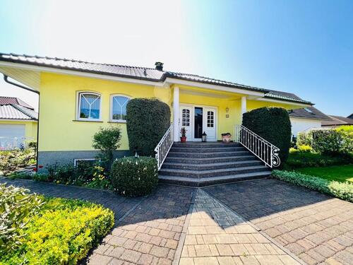 Foto - Leißling, gepflegter Bungalow mit Wohnkeller in ruhiger Wohnlage,