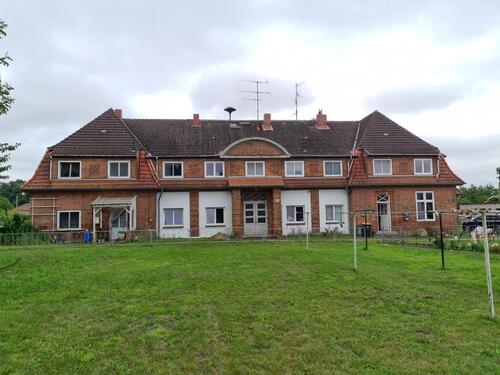 Foto - 4 Zimmerwohnung mit Gartengrundstück