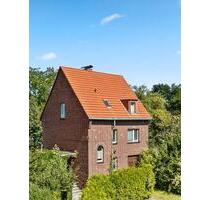 Freistehendes Haus Ein- bis Zweifamilienhaus in Köln Höhenberg