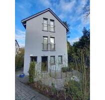 Haus mit Apartmentwohnung in Unkel