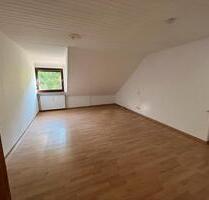 Helle 100m² DG-Wohnung in Ennepetal-Homberge – Frei ab 01.04.2026