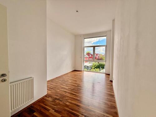 Foto - Kernsanierte 2er-WG mit 3,40 m Deckenhöhe 