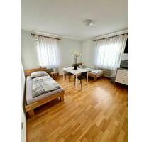 möbliertes Zimmer mit Kochnische - Bad Bellingen