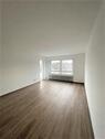 Foto - Zentral und beste ÖPNV-Anbindung! 3-Zimmer-Wohnung mit Loggia