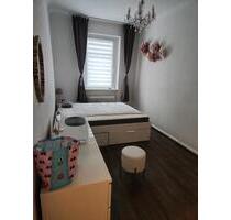 Zimmer zur Untermiete in ruhiger Wohnung – möbliert - Berlin Mitte