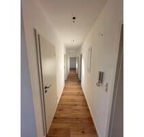 Modern sanierte 5-Zimmer Wohnung Bezugsfrei ab 01.05 - Schwanewede