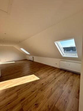 Foto - 5 Zimmer Dachgeschoßwohnung zur Miete in Schwanewede