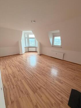 Foto - 3-Zimmer-Dachgeschosswohnung mit Einbauküche