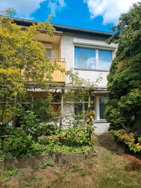 Foto - Reihenmittelhaus in Berlin Lankwitz mit Garage