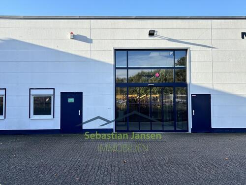 Foto - Lager- und Produktionsflächen im Industriepark Schlavenhorst mit Büro und Sozialräumen