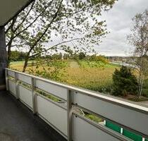 Zwei Zimmerwohnung mit Aussicht und Aufzug - Solingen Central