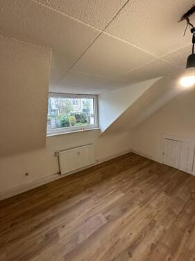 Foto - Helle 3 ZKB 90qm Dachgeschoss Wohnung zu vermieten!