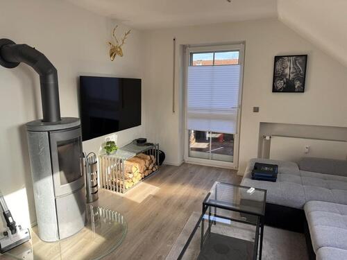 Foto - 5-Zimmer Maisonette-Wohnung mit Kamin, Garten und Garage - sofort