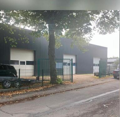 Foto - 2× Hallenfläche Lagerhalle – Lager, Lagerfläche – je 120 m²