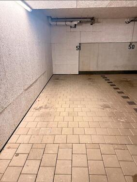 Foto - Tiefgaragenstellplatz zu vermieten