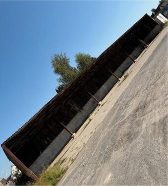 Foto - Stellplatz für Autos Wohnwagen usw..