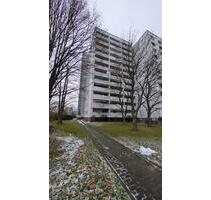 3-Z-Whg, Balkon, EBK, 1 TG-Stellpl+2 Außenstellpl, provisionsfrei - Schweinfurt Bellevue