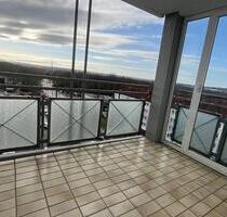 über den Dächern, 3-Zi.-Whg. mit Balkon,Lift,Tiefgarage und hochwertiger Einbauküche (möglich) - Zwickau Auerbach