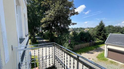 Foto - 2-Zi.-Wohnung mit Balkon, PKW-Stellplätze, Bad mit Wanne, allg. Gartennutzung