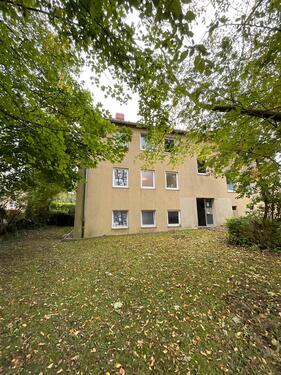 Foto - 2,5 Zimmer-Wohnung im Hochparterre mit Tageslichtbad und Dusche