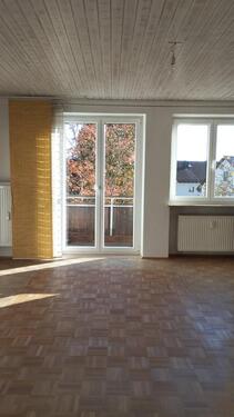 Foto - Helle und gemütliche 3-Zimmer DG-Wohnung mit Balkon & Stellplatz
