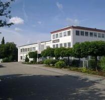 Verschiedene Lagerboxen im Gewerbepark 74397 Pfaffenhofen – 27–45 m², Zugang durch Rolltor, keine Produktion