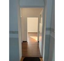 Wohnung zu vermieten - 750,00&nbsp;EUR Kaltmiete, ca.&nbsp; 80,00&nbsp;m&sup2; in Solingen (PLZ: 42651)