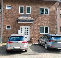 Ein-Zweifamilienhaus mit Einliegerwohnung in Bergheim-Zieverich