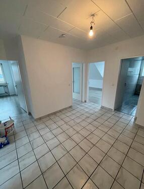 Foto - Helle 3 Zimmer Wohnung im gepflegten MFH 77 qm Sackgassenlage