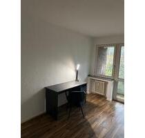 Helle 2-Zimmer Wohnung mit Balkon in Duisburg-Hamborn