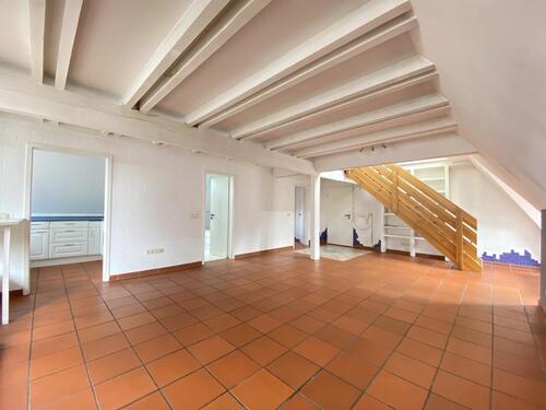 Foto - Großzügige 3-Zimmer-Maisonette-Wohnung in ruhiger Wohnlage