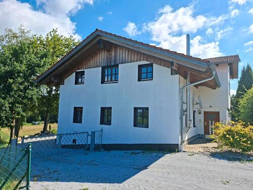 Foto - 4 Zimmer Bauernhaus, Landhaus zum Kaufen in Schöllnach